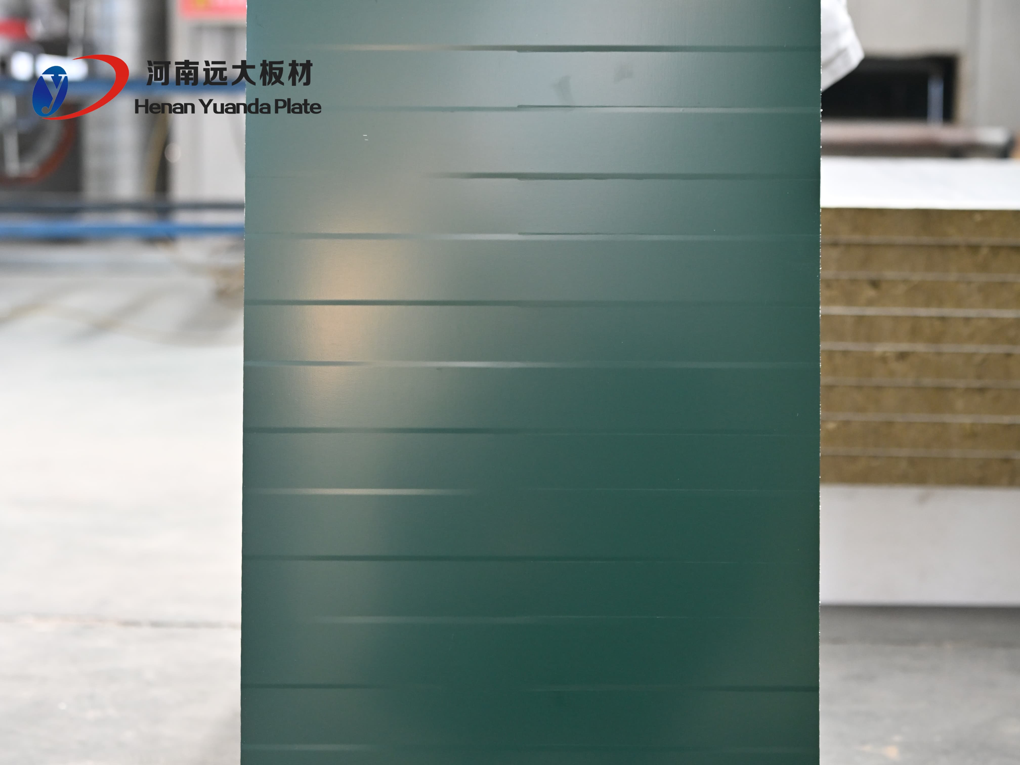 聚氨酯冷庫(kù)板：現(xiàn)代冷鏈物流的“節(jié)能基石”(圖1)